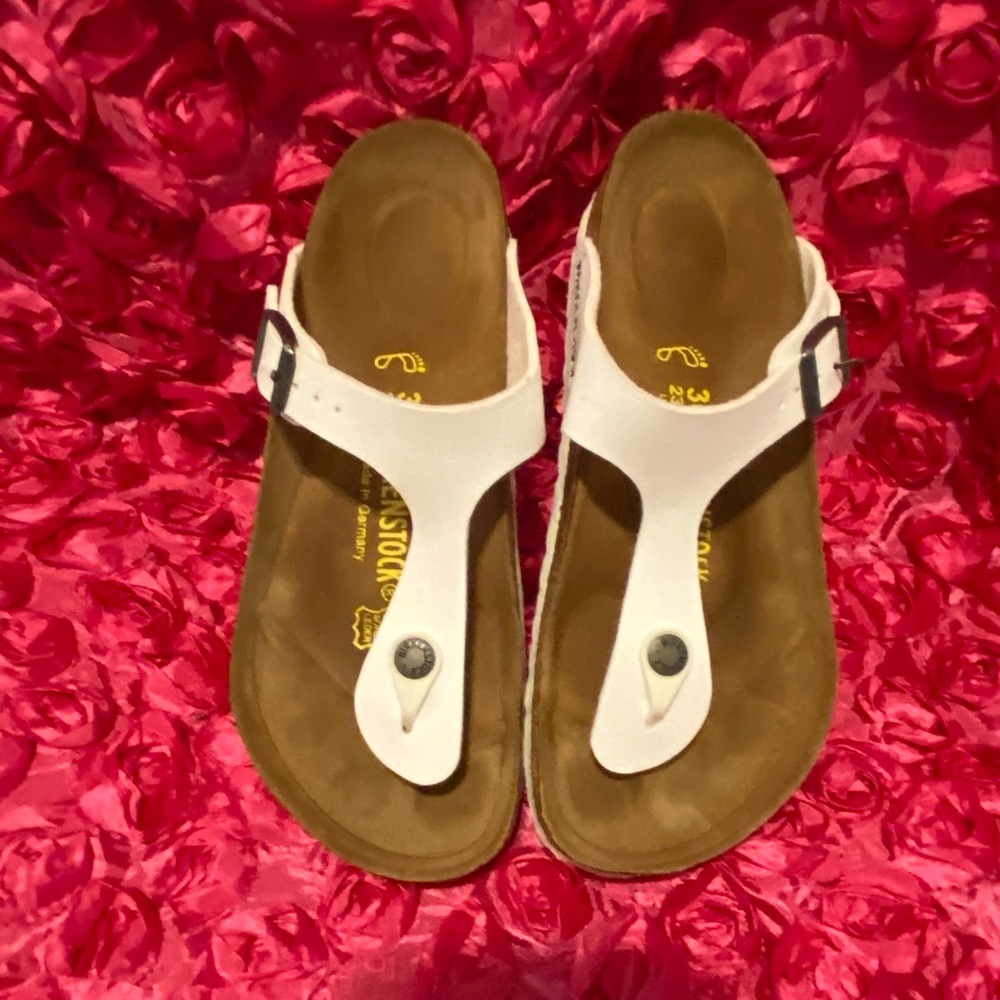 Birkenstock Gizeh Sandals in Birko-Flor - Picture 2 of 8